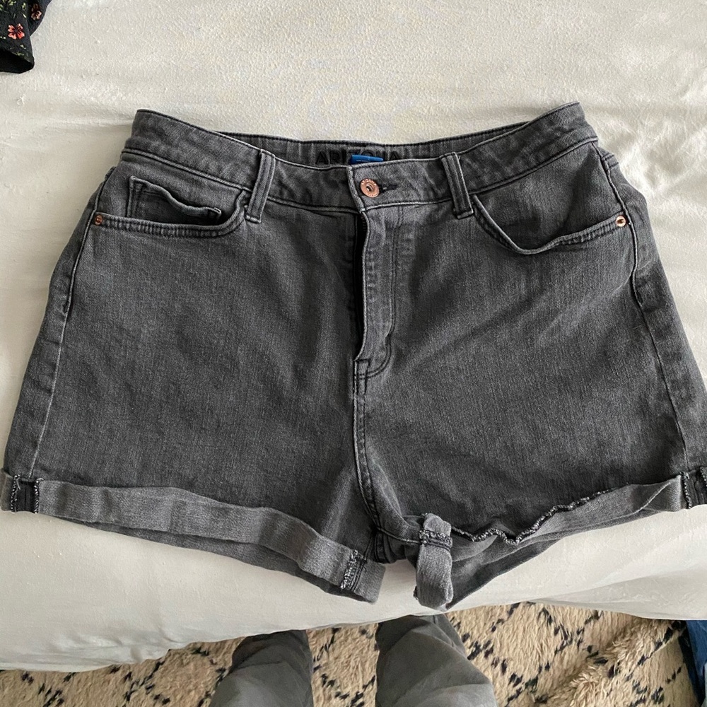 Arizona Boyfriend Shorts